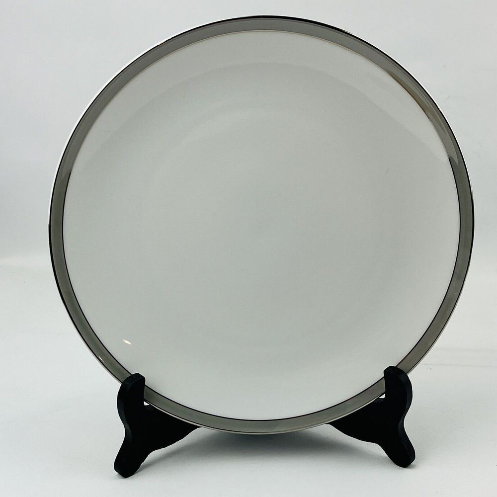 Vintage‎ Thomas Dinner Plate 9.5" Gray Platinum Band & Trim THO194